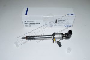 NOZZLE AND HOLDER - FUEL INJECTOR