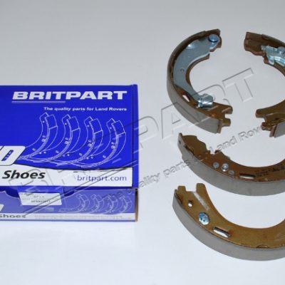 AXLE KIT - BRAKE SHOES AND LININGS